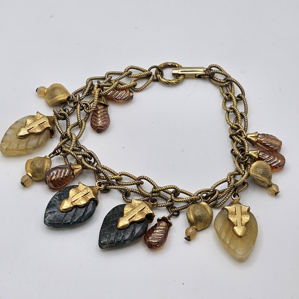 Vintage Autumn Harvest Fall Gold Tone Carved Stone Leaf Charm Bracelet